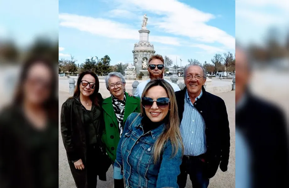 BODAS - O casal Alfredo e Maria Célia Zattoni completaram no último sábado (8), seus 50 anos de casados, bodas de ouro.