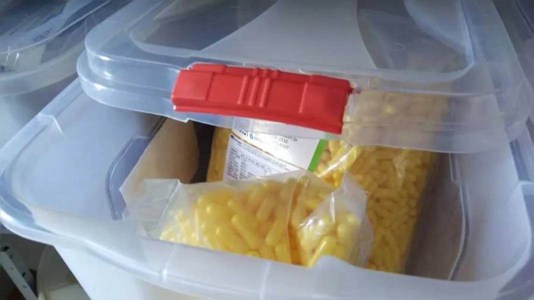 Segundo as autoridades, o local funcionava sem autorização da Vigilância Sanitária. Abordagem ocorreu nesta sexta-feira (12)