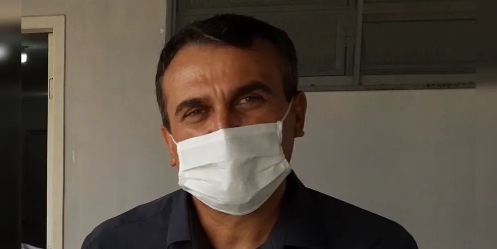 Chefe do Executivo está em isolamento domiciliar e aguarda resultado de exame