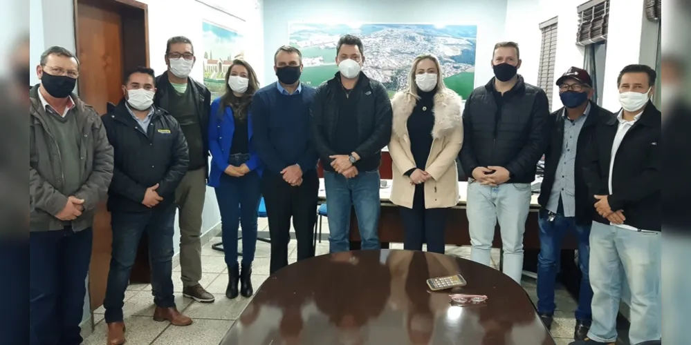 Prefeito Irani Barros participou de reunião com o deputado federal Sérgio Souza nesta quarta-feira (21)