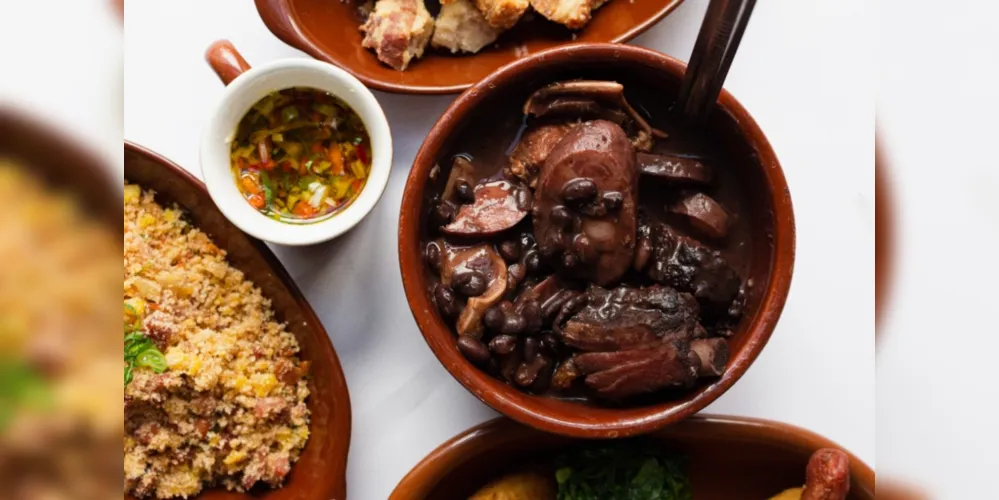 Imagem ilustrativa da imagem Hotel Bourbon retoma buffet presencial de feijoada