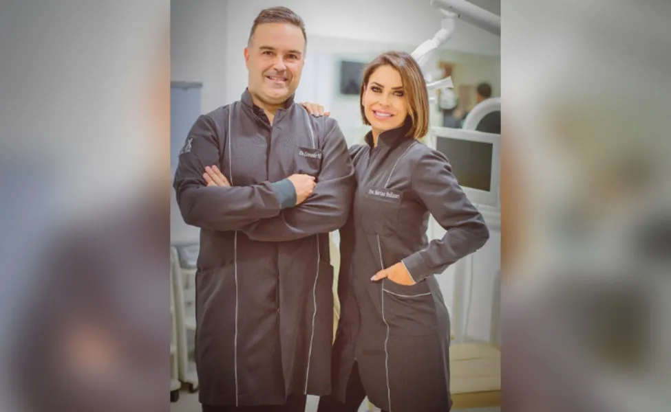 BODAS - Leonardo e Marina Pellissari na última quinta-feira (16) celebraram suas bodas de cristal, quinze anos de feliz união. Desta relação tiveram dois frutos, Bernardo e Mariah que são cercados pelo amor do casal e da família. Da coluna RC os votos de muito amor e cumplicidade.