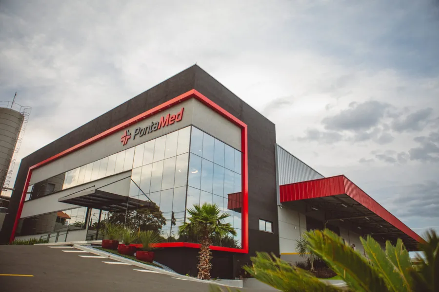 Distribuindo medicamentos e produtos para a saúde de Ponta Grossa e para mais de 4000 cidades