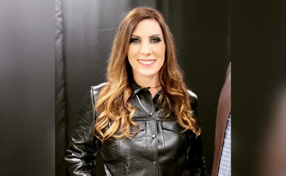 TROCA DE IDADE - Mara Braun receberá no próximo sábado (4), as felicitações pela chegada de seu aniversário. Da coluna RC os votos de prosperidade e alegrias.