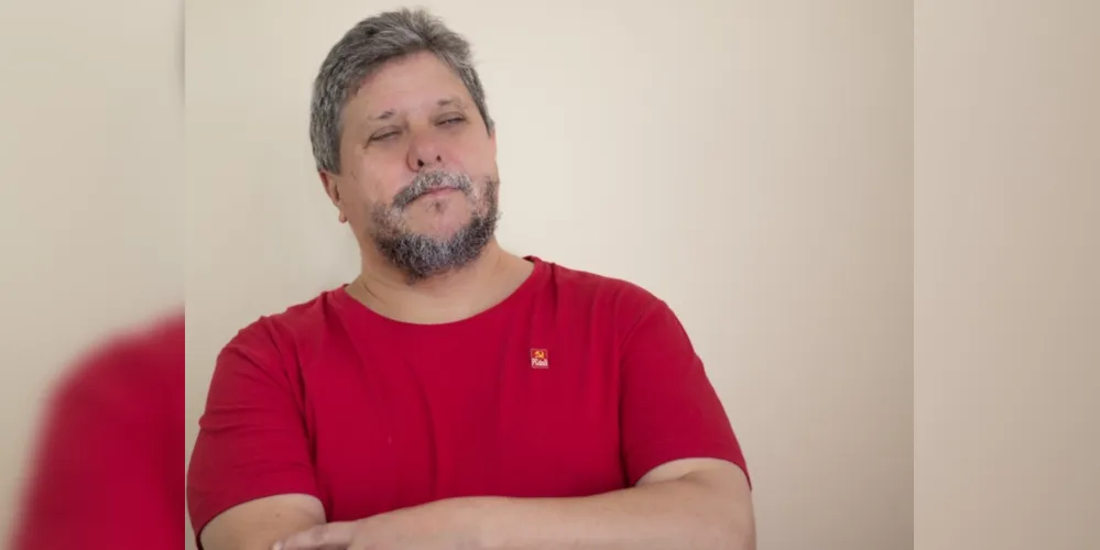 Presidente estadual do PCdoB do Paraná, Elton Barz.