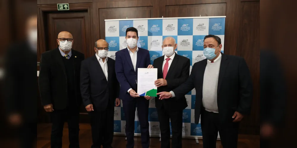 Lideranças do Governo Estadual e da Assembleia Legislativa do Paraná.