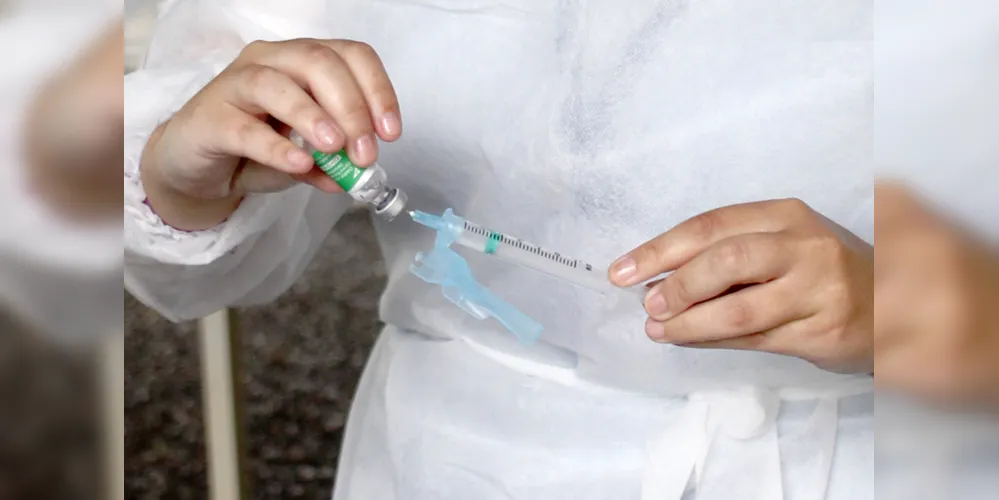 As doses que seriam aplicadas no Centro de Eventos foram transferidas para o Ginásio Oscar Pereira; Equipes serão realocadas por conta de problemas técnicos; não haverá vacinação na modalidade drive thru na quinta -feira (16)