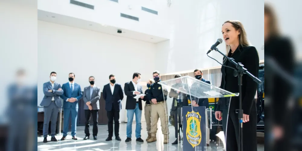 Em evento realizado na Sede da PRF-PR, em Curitiba, presidente Thais Caroline Borges representou a concessionária