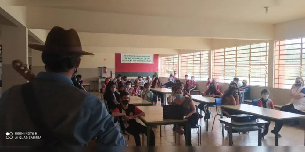 Imagem ilustrativa da imagem Caravana da Cultura leva história regional para alunos