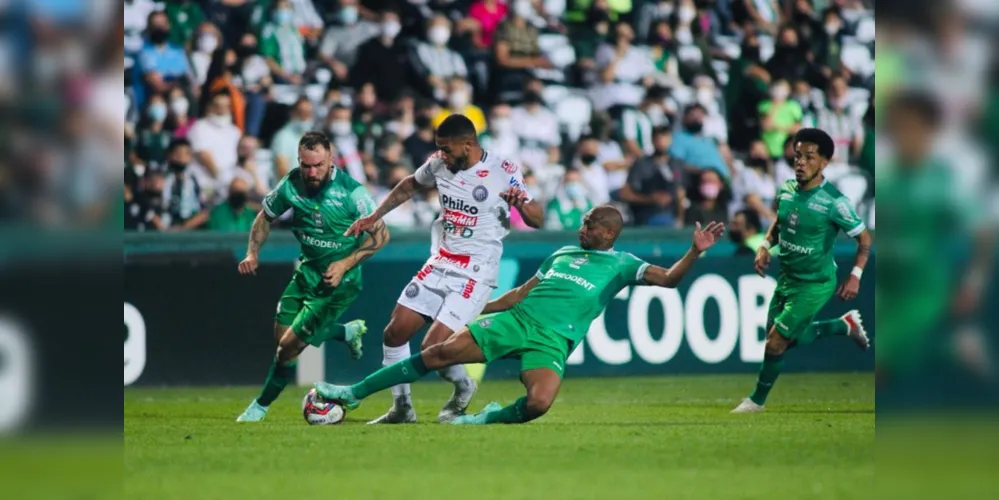 Com o resultado, o time de Ricardo Catalá permaneceu na 12ª colocação com 41 pontos