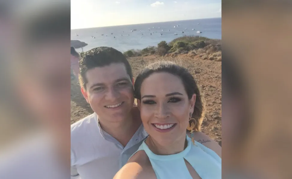  BDAY - Mariana Damas receberá as felicitações pela troca de idade na próxima sexta-feira (12). No registro, Mariana e seu marido Mario Cezar Martinez. Da coluna RC os votos de felicidades e realizações.