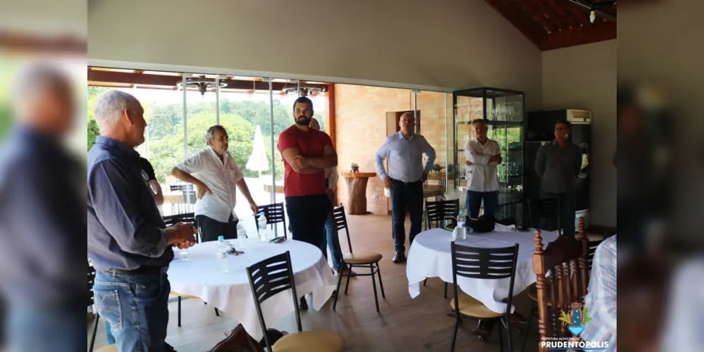 Comitiva do Ministério da Agricultura avalia a situação das lavouras e o impacto ocasionado pela falta de chuvas