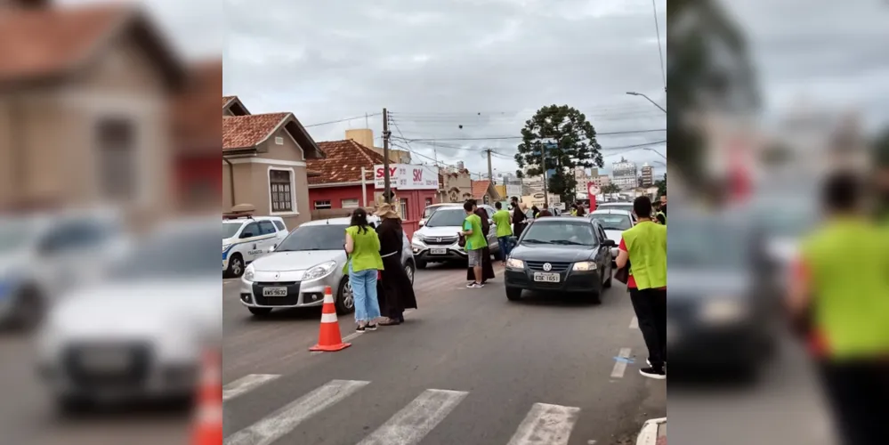 Frei Alessandro lembra que a bênção dos veículos é uma tradição quase centenária