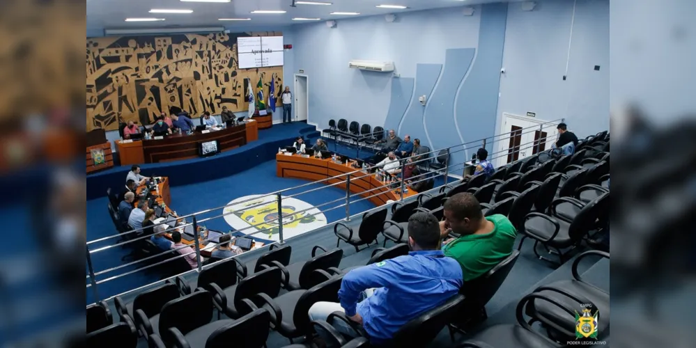 Lideranças políticas discutiram a proposta do Executivo na tarde da última segunda-feira (11).