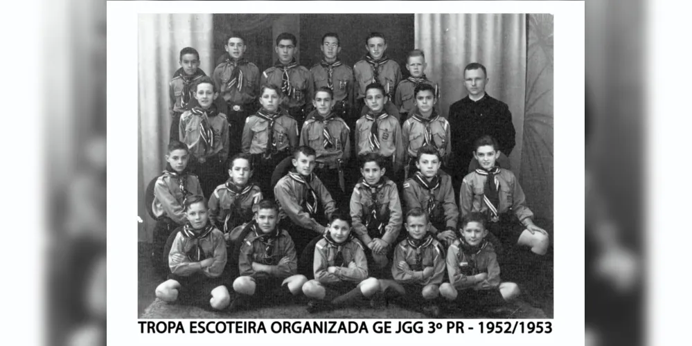Fundação ocorreu no mesmo dia do padroeiro do escotismo, Dia de São Jorge.