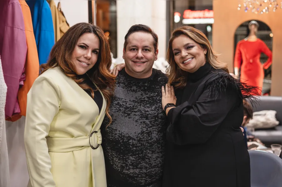 Nadja Marques, este colunista e Suellen Domareski