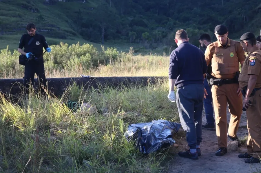 Mariana de Carvalho, 18 anos, e Mateus de Lima, de 19 anos, foram achados mortes nessa sexta