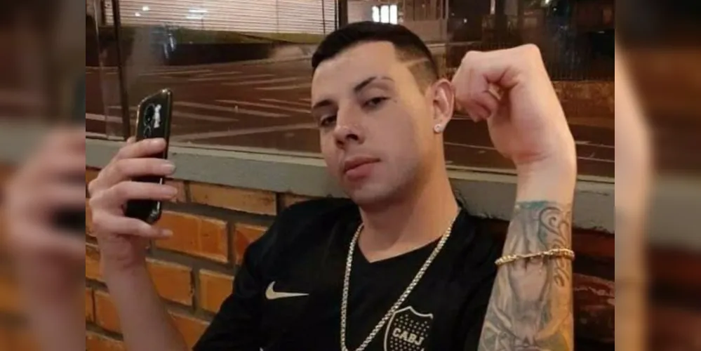 Lucas Ferreira dos Santos, de 25 anos, foi morto na Rua Pau Brasil, no Jardim Castanheira