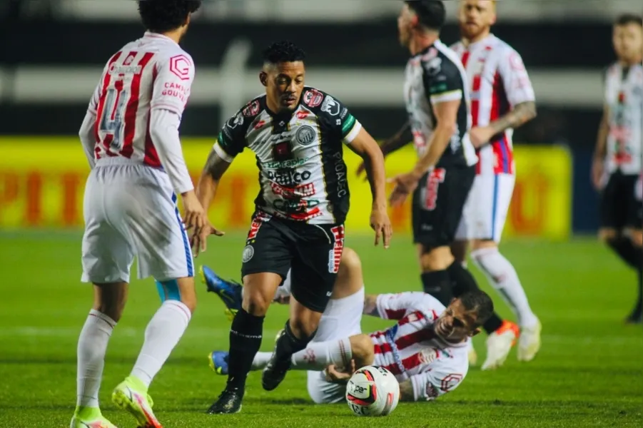Operário derrota o Náutico e respira no Brasileirão da Série B