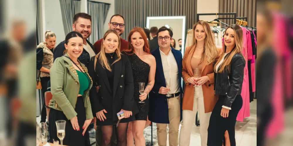 Cristiane Raicoski, Elisete Cavali, Edson Almeida, Adilton Domingues, Raquel Stefaneli, Rafael Pires, Jessica Rodrigues e Cinthia Ribas