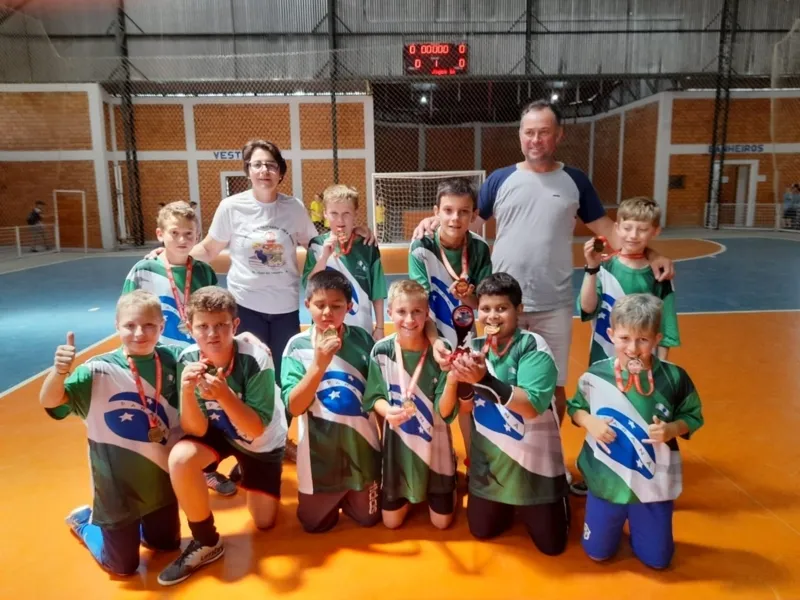 Amizade e esporte marcam jogos em São João do Triunfo