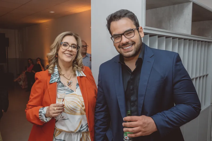 Ângela Pereira da Silva e  Raphael Carvalho Barreto