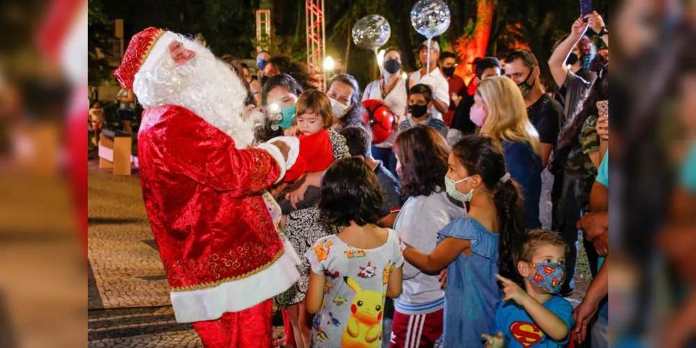 O evento tem como objetivo descentralizar as comemorações natalinas em Ponta Grossa