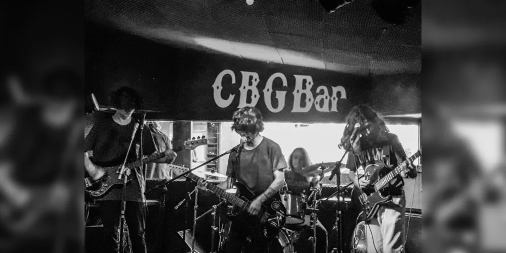 A banda 'Velut Luna' se apresenta no Ruidosa Festival nesta sexta no CBGBAR