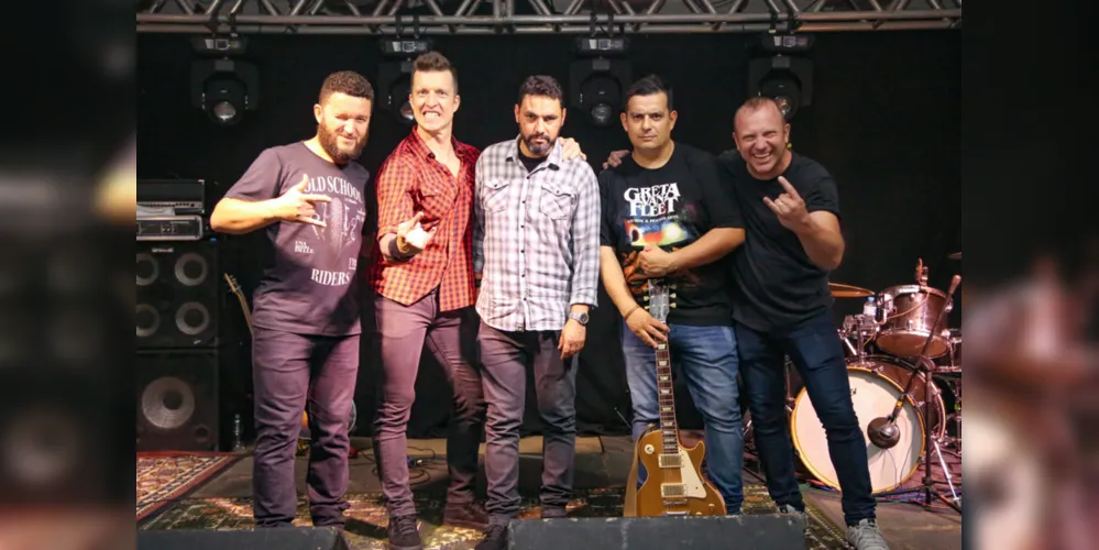 A banda 'Armação Ilimitada' traz muito rock para o Mercenários GastroBar neste sábado.