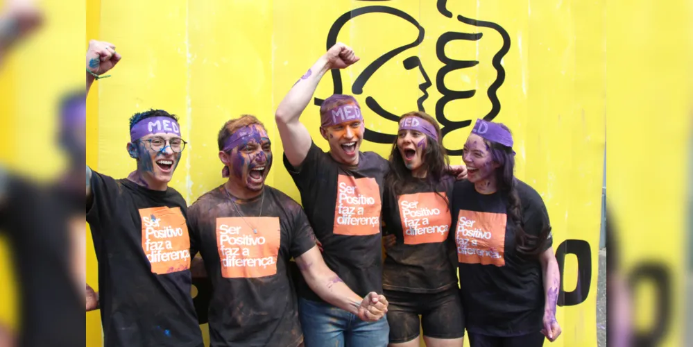 Matheus, Victor, Eduardo, Stefanny e Soraya, aprovados no vestibular