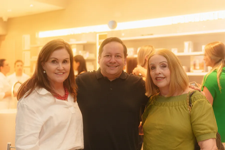 Elaine Bueno, este colunista e Maria Ercilia Pellissari