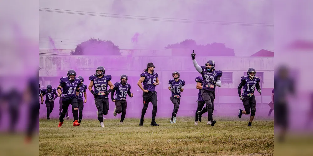 Equipe do Phantoms entrando em campo