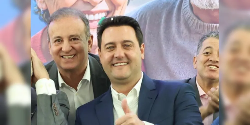 Moacyr Fadel esteve ao lado de Ratinho Junior durante a cerimônia