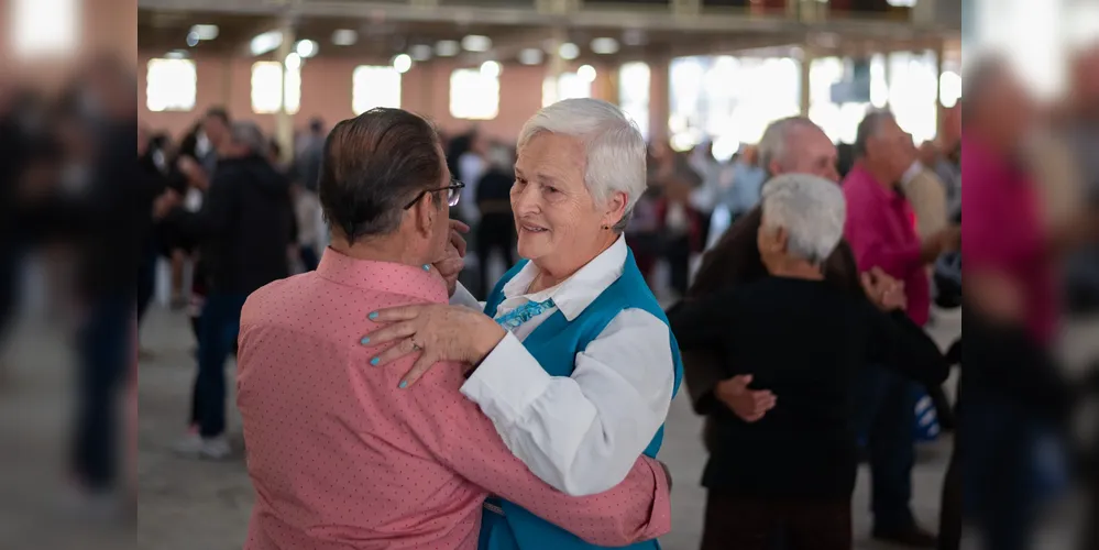 Evento 'Circuito 60+: Cuidados e Conexões' teve mais de 1,2 mil participantes