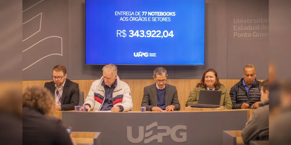 Entrega dos equipamentos aconteceu nesta segunda-feira (11)