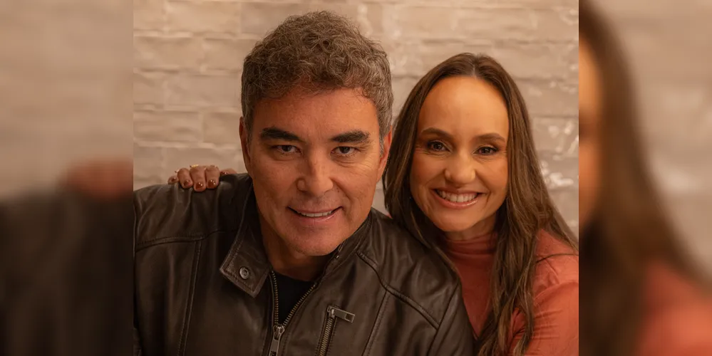 A graciosa e brilhante Caroline Schaffka Teixeira de Sá celebra nesta sexta-feira (24) a chegada de um novo ciclo de vida, recebendo calorosas felicitações por sua simpatia, competência e dedicação. Ao lado do marido, Antonio Carlos de Sá, Caroline reflete elegância e força em cada um de seus passos — na vida pessoal e profissional. Da Coluna RC, desejamos um novo ano repleto de realizações, alegrias e muito sucesso.
