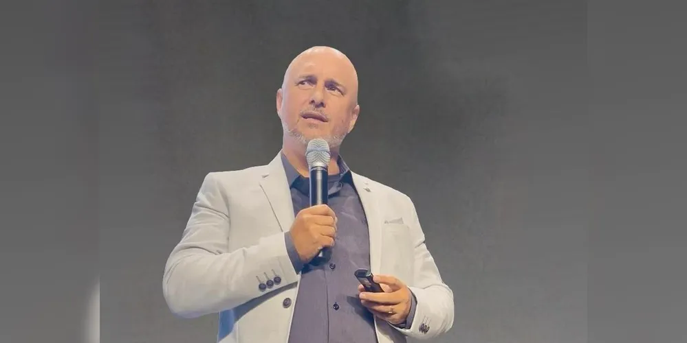 Douglas Borella é um dos palestrantes do Congresso Sesc PR de Educação