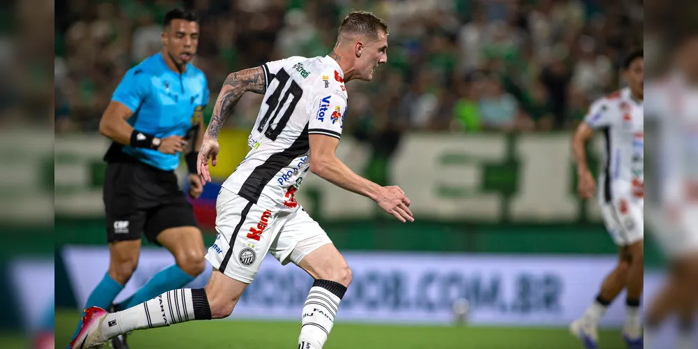 Apesar de finalizar mais durante o jogo, 'Fantasma' não teve precisão e saiu derrotado