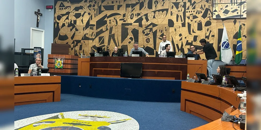 O Legislativo de Ponta Grossa realizou a primeira sessão ordinária nesta quarta-feira (18)